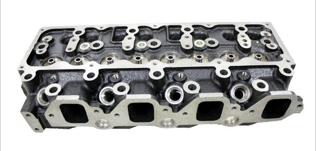 Engine Cylinder Head NISSAN TD27T (24MM)	Pick-up injector diameter-24MM 11039-7F403